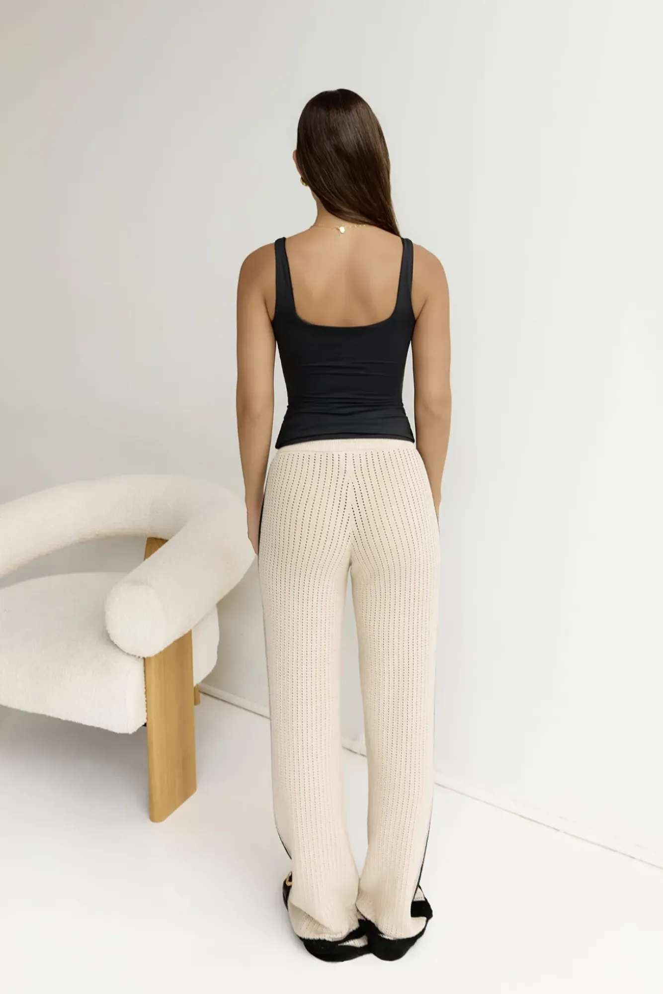 Tank Tops And Singlets|Cropped>Hello Molly BASE Everyday Staple Singlet Top Black