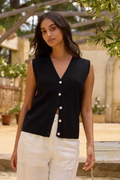 Fashion Tops And Vests|Cropped>Hello Molly Blair Vest Top Black