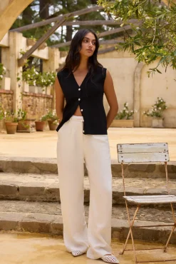 Fashion Tops And Vests|Cropped>Hello Molly Blair Vest Top Black