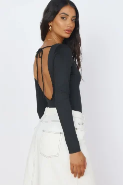 Long Sleeve|Cropped>Hello Molly Blooming Beauty Bodysuit Black