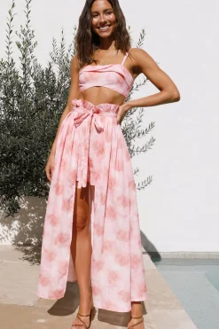 Cropped>Hello Molly Born of Moonlight Crop Top Pink