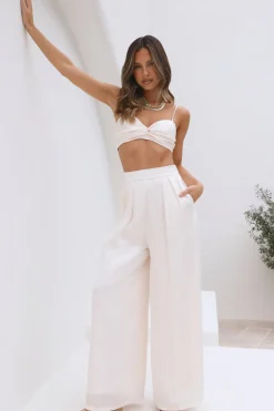 Cropped>Hello Molly Bright Bloom Crop Top White