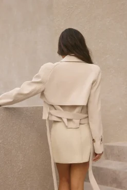Jackets>Hello Molly Cali Crop Jacket Cream