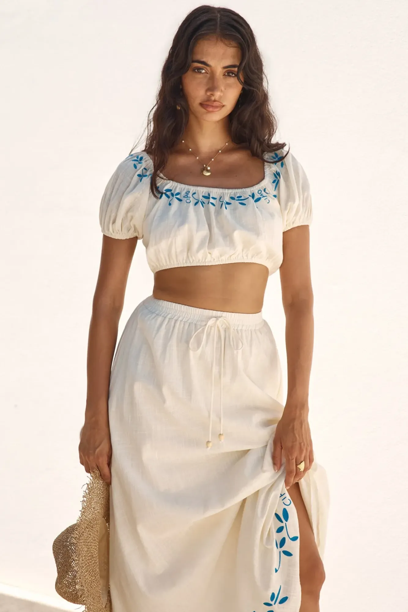 Cropped>Hello Molly Ciao Bella Crop Top Beige