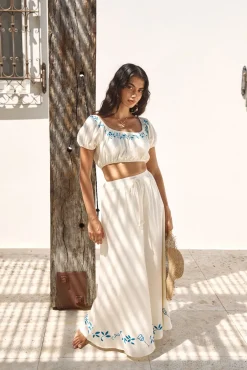 Cropped>Hello Molly Ciao Bella Crop Top Beige