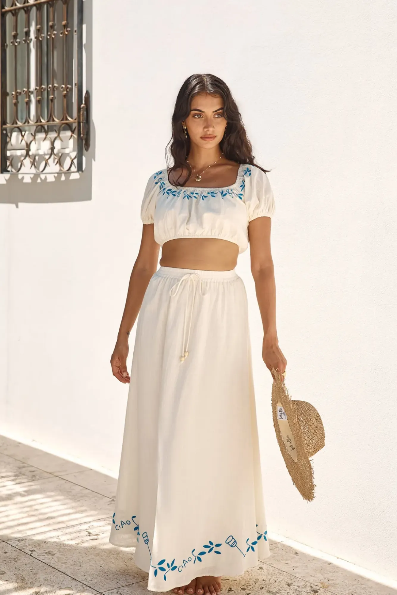 Cropped>Hello Molly Ciao Bella Crop Top Beige