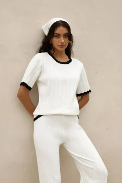 T-Shirts|Cropped>Hello Molly Colder Days Knit Top White