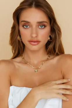 Necklaces>Hello Molly Crown Legacy Necklace Gold