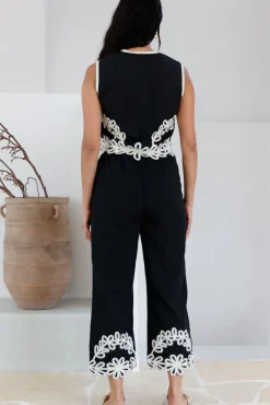 Fashion Tops And Vests|Cropped>Hello Molly Dreaming Softly Vest Top Black