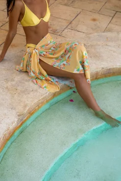 Cover-Ups|Skirts>Fortunate One Marbella Sarong Casablanca Print