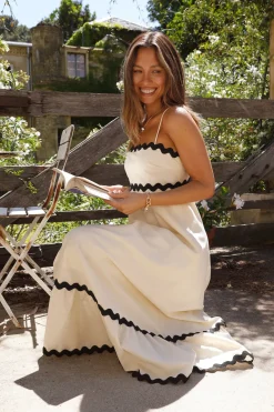 Spring Break Dresses|Bump Friendly>Hello Molly Fully Invested Maxi Dress Beige
