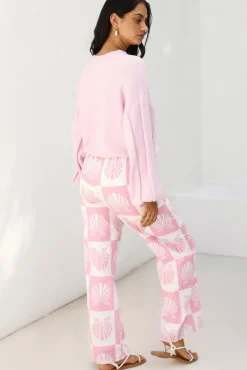Cropped>Hello Molly Golden Retriever Sweater Lilac
