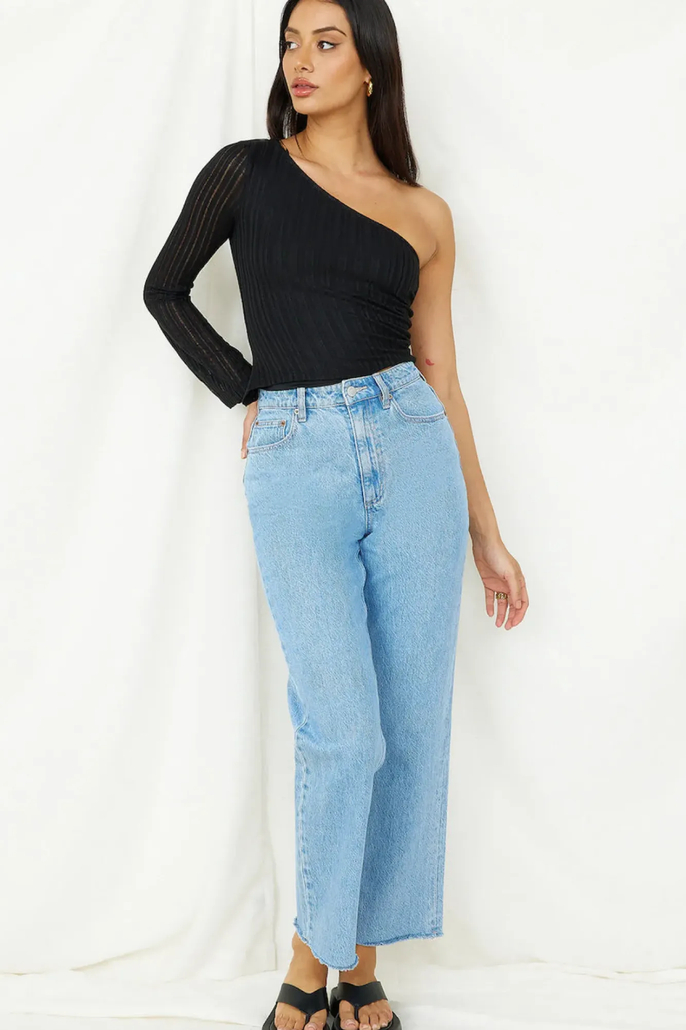 Long Sleeve|Cropped>Hello Molly Hand On My Heart Crop Top Black