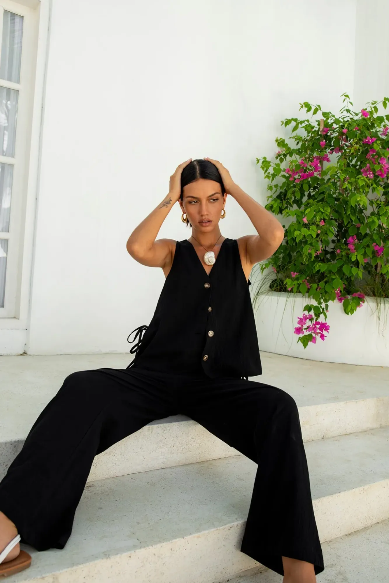 Fashion Tops And Vests|Cropped>Hello Molly Heading South Vest Top Black