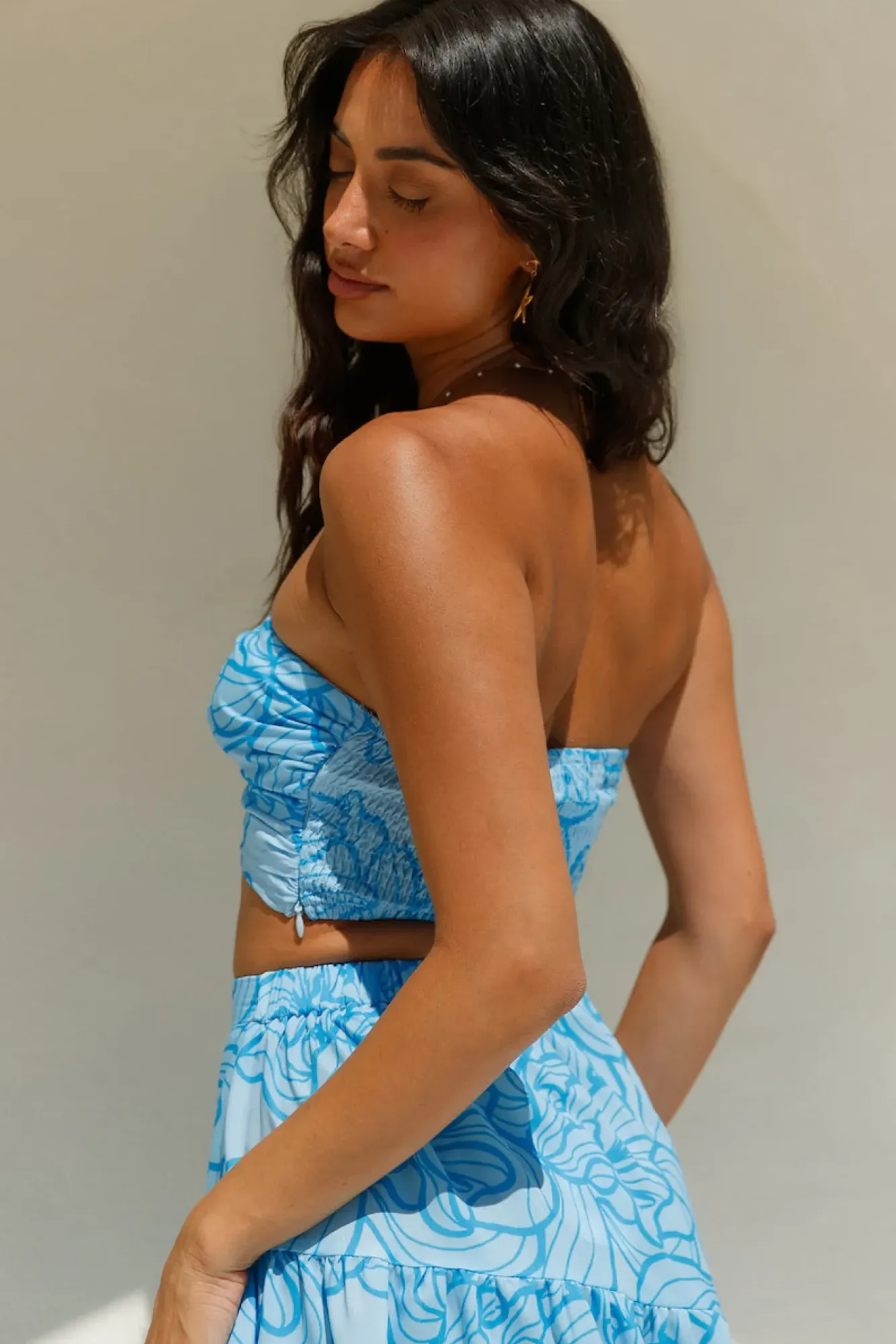 Cropped>Hello Molly Horizon Waves Crop Top Blue