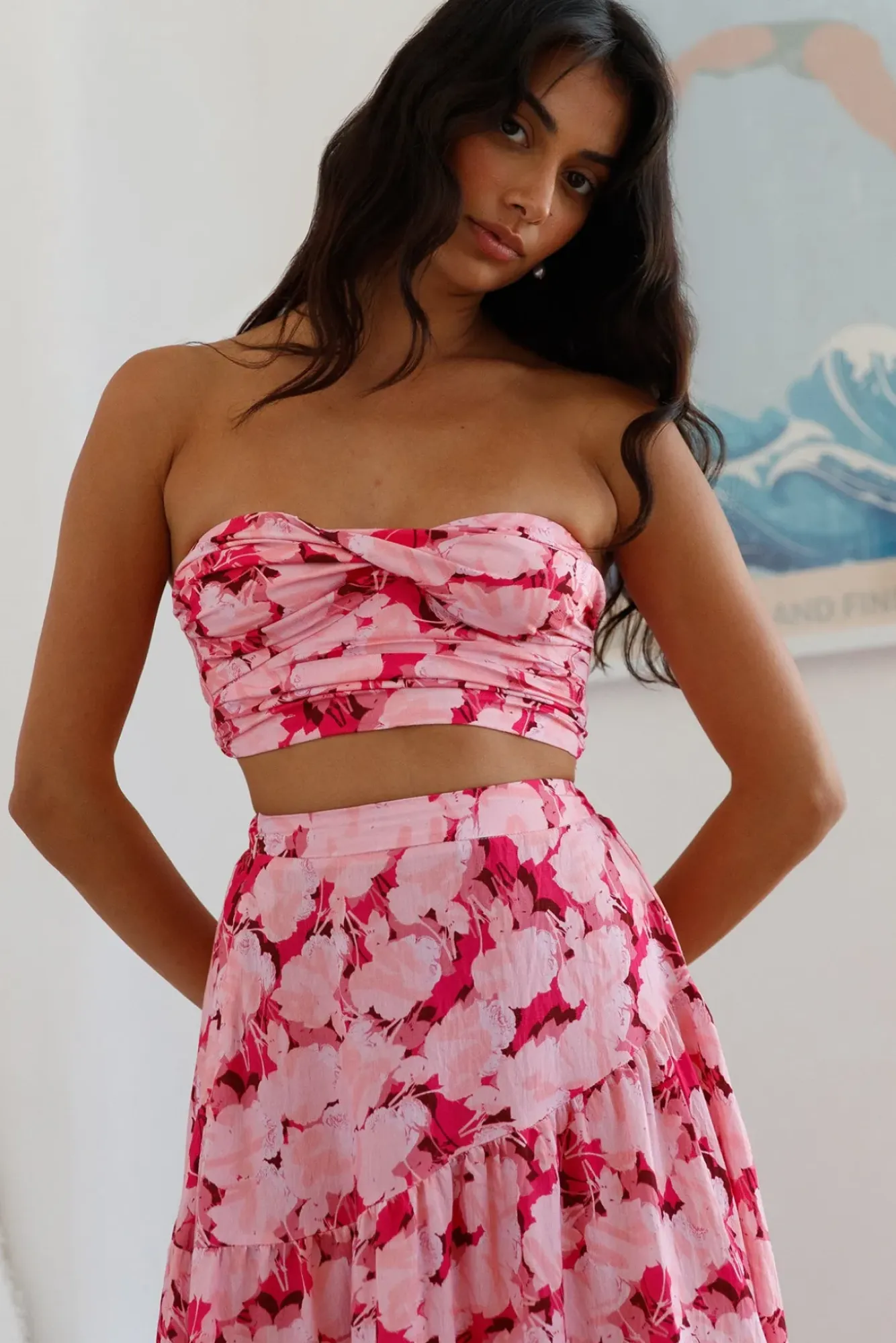 Cropped>Hello Molly Horizon Waves Crop Top Pink