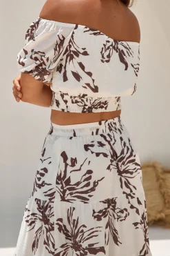 Cropped>Hello Molly Island Whisper Off Shoulder Crop Top Brown