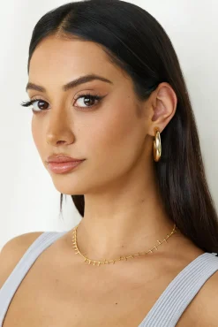 Necklaces>Hello Molly 18K Gold Plated Queen Things Necklace Gold