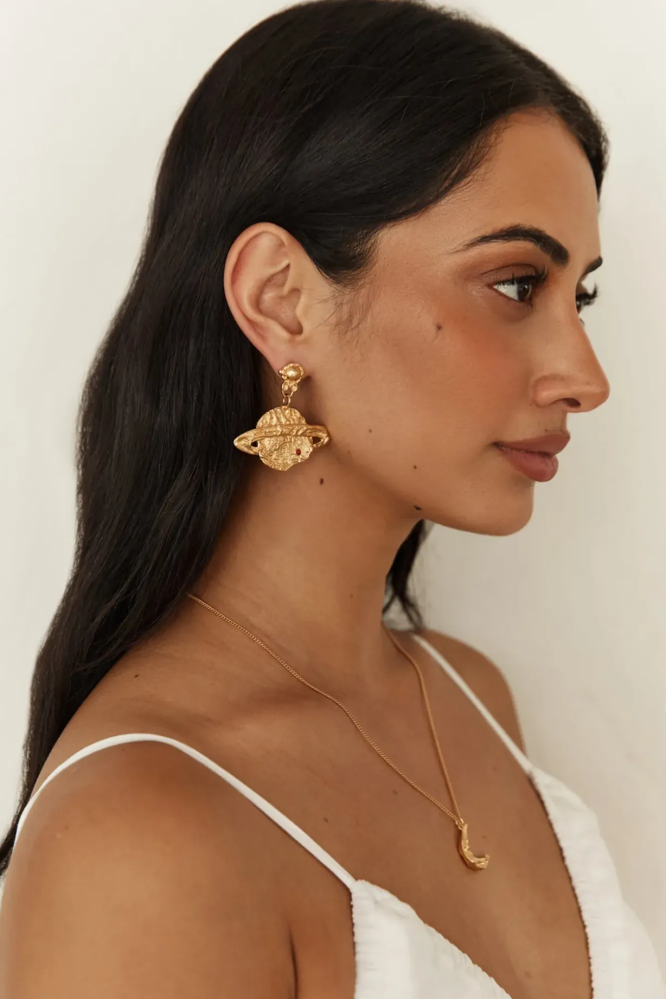 Earrings>Hello Molly 18K Gold Plated Universal Beauty Earrings Gold
