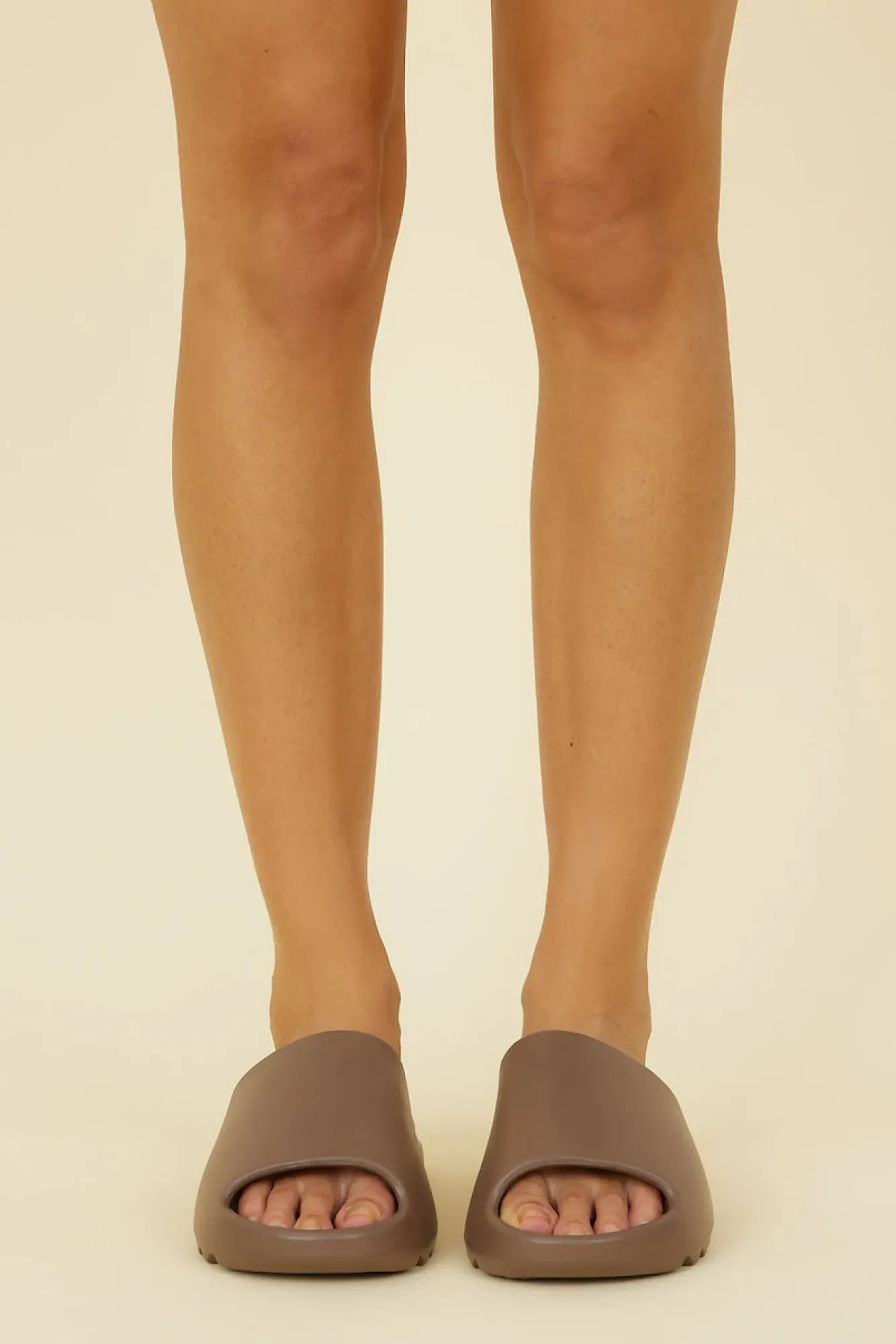Slides>Hello Molly LABEL ATHLETIC Slides Coffee