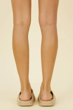 Slides>Hello Molly LABEL ATHLETIC Slides Skin