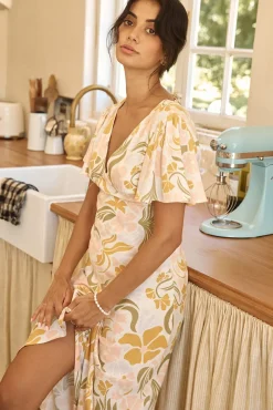 Vacation Dresses|Brunch Dresses>Hello Molly Lights On Midi Dress Multi
