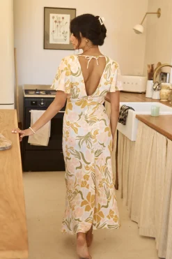 Vacation Dresses|Brunch Dresses>Hello Molly Lights On Midi Dress Multi