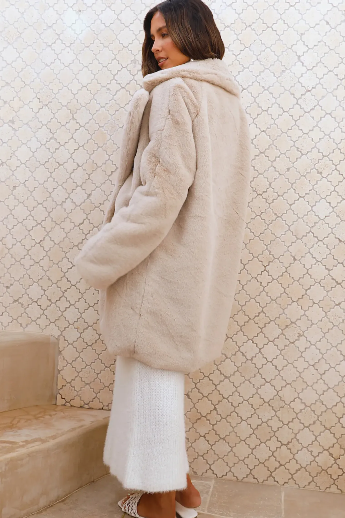 Jackets|Coats>Hello Molly Luxe Life Faux Fur Jacket Beige