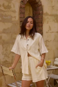 Cropped|Two-Piece Shorts Set>Hello Molly Misty Harbour Shirt White