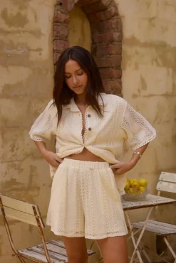 Cropped|Two-Piece Shorts Set>Hello Molly Misty Harbour Shirt White