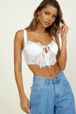 Cropped>Hello Molly Move With Grace Crop Top White
