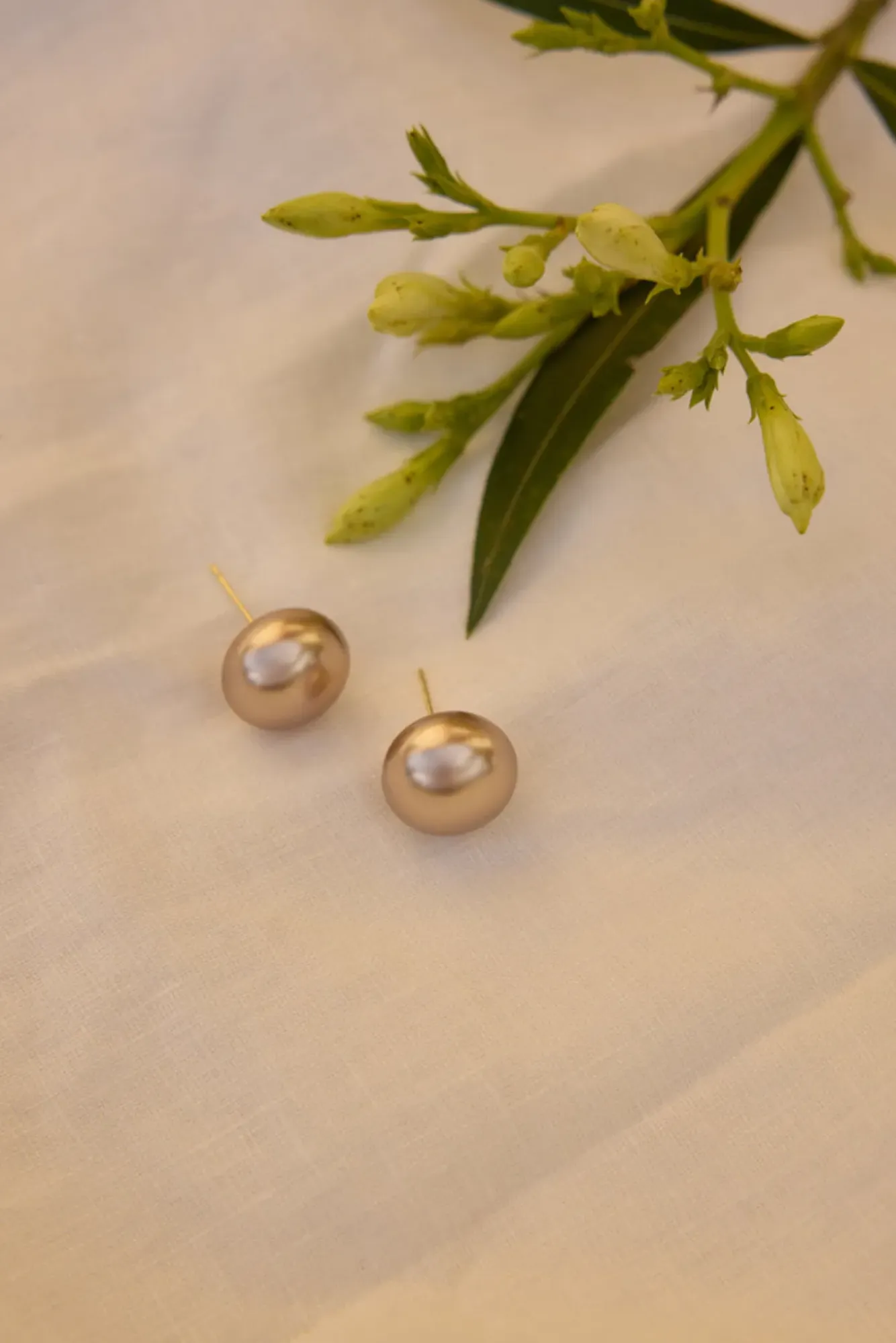 Earrings>Hello Molly Mu & Mims Earings Gold