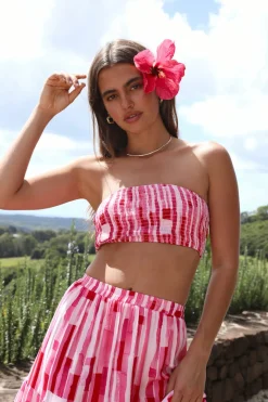 Cropped>Hello Molly Platonic Crop Top Pink