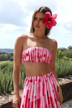 Cropped>Hello Molly Platonic Crop Top Pink