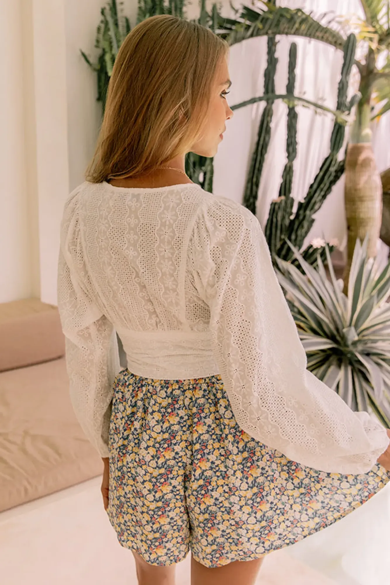 Long Sleeve|Cropped>Hello Molly Rising Spring Top White
