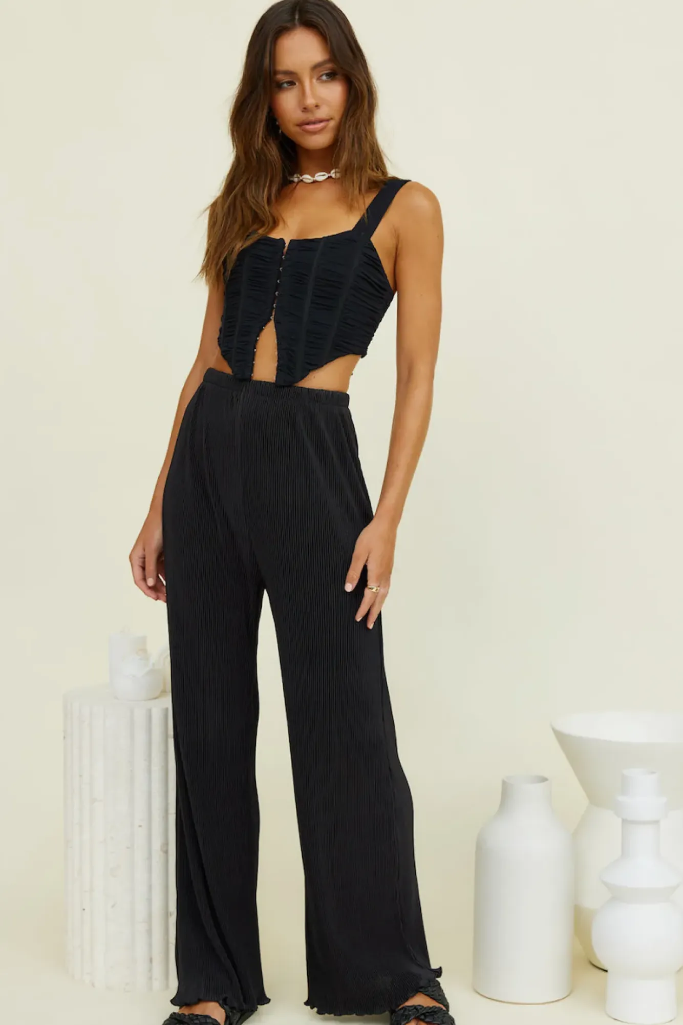 Cropped>Hello Molly Running Flow Crop Top Black