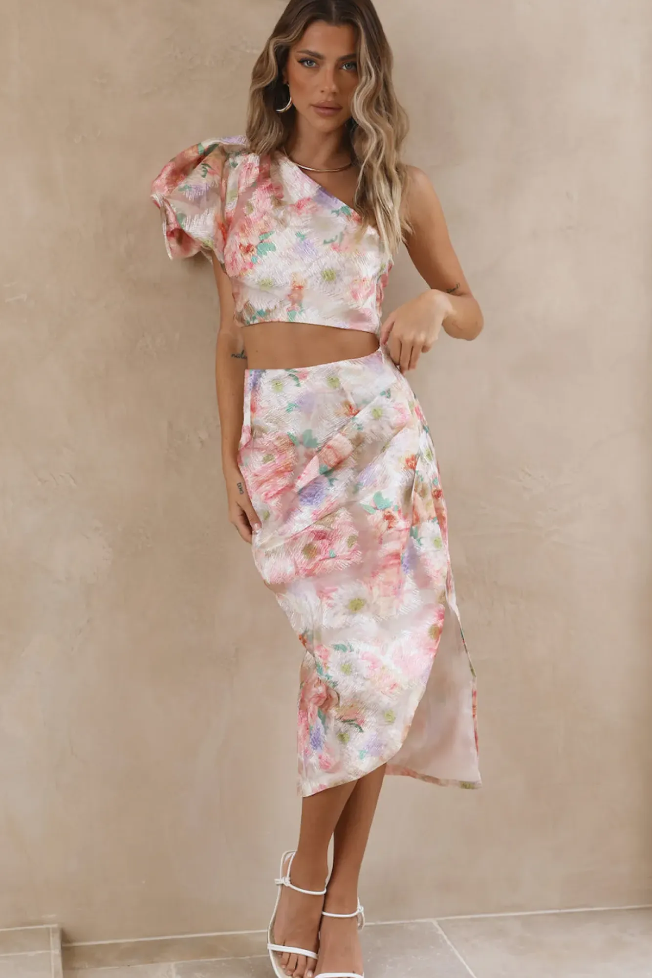 Cropped>Hello Molly Serenity Crop Top Pink