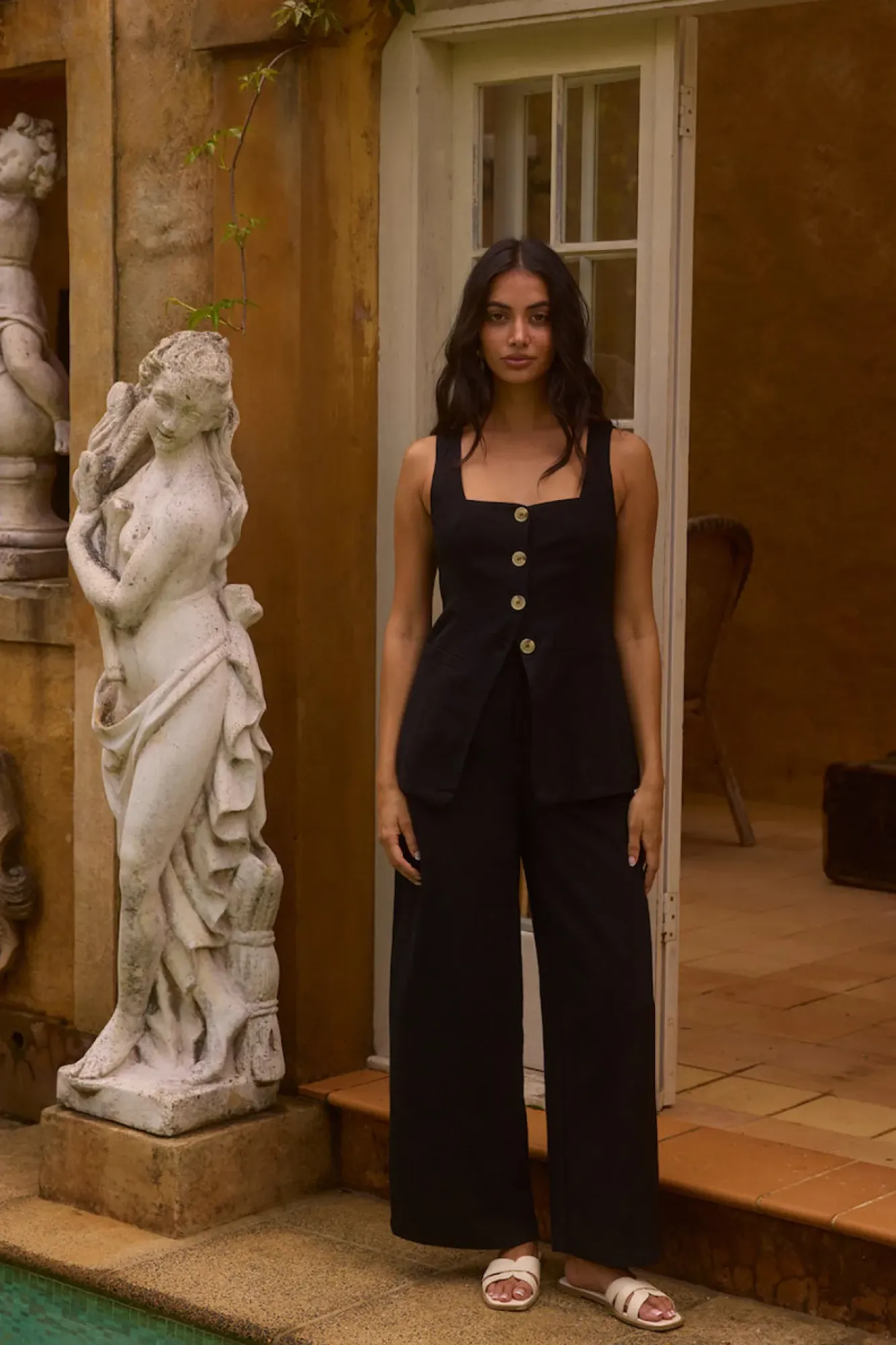 Cropped|Two-Piece Pants Set>Hello Molly Shell Island Top Black