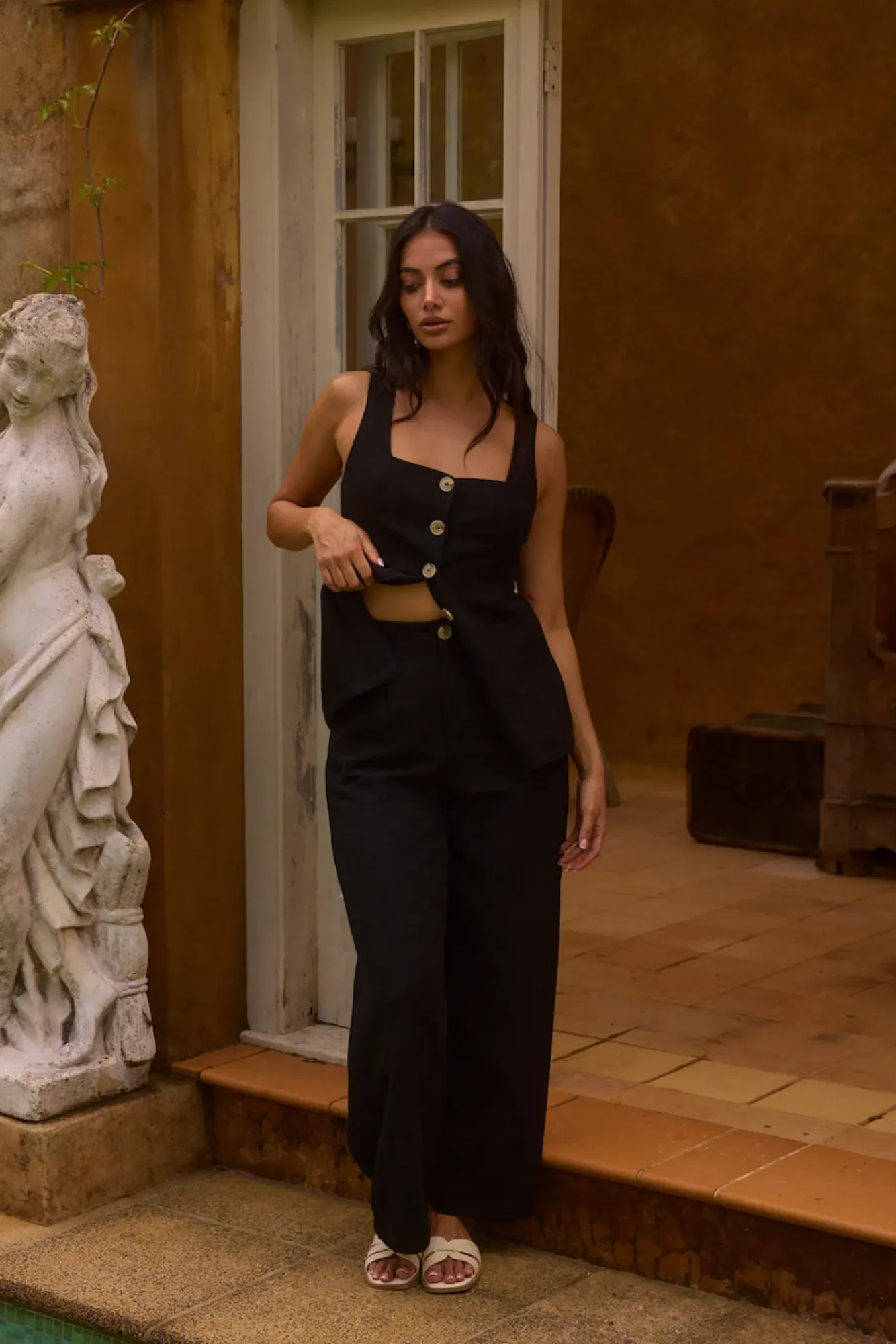 Cropped|Two-Piece Pants Set>Hello Molly Shell Island Top Black