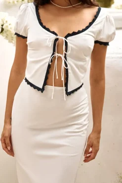 Cropped|Skirt And Top Sets>Hello Molly Soft Heart Crop Top White