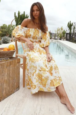 Casual Dresses|Off Shoulder Dresses>Hello Molly Sunflower Off-Shoulder Maxi Dress Yellow