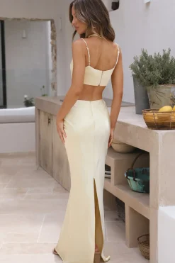 Cropped>Hello Molly Sunlight Sweets Crop Top Light Yellow