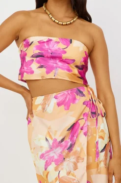 Cropped>Hello Molly Sun On My Shoulder Crop Top Floral