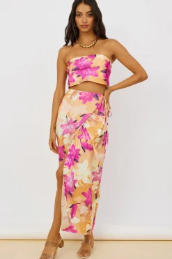 Cropped>Hello Molly Sun On My Shoulder Crop Top Floral