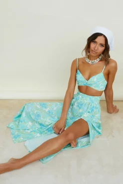 Cropped>Hello Molly Sweet Morning Dew Crop Top Blue