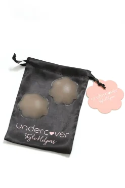 Breast Tape>Hello Molly UNDERCOVER STYLE HELPERS A Flower For You Nipple Covers Nude
