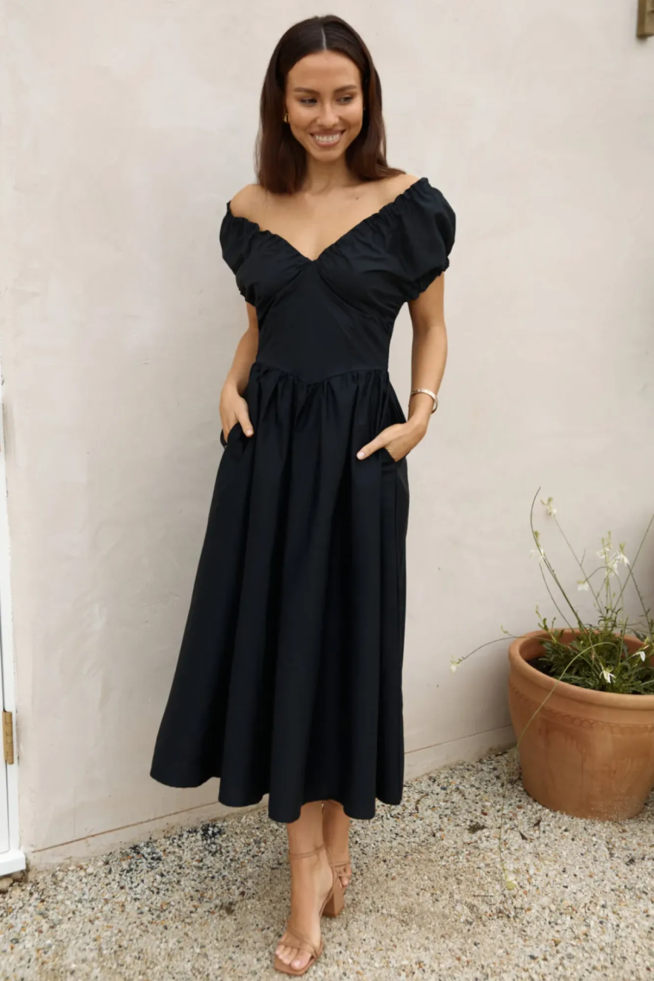 Cocktail Dresses|Date Night Dresses>Hello Molly Upon A Dream Midi Dress Black