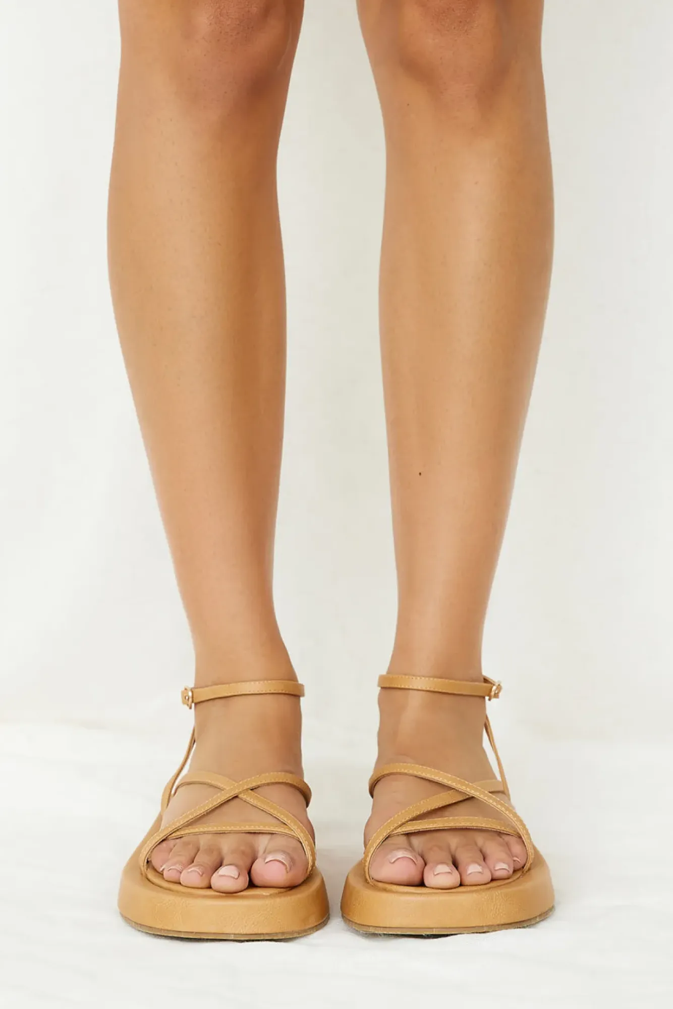 Sandals>Verali Bondi Flatform Sandals Caramel Softee