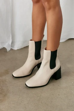 Boots>Verali Link Chelsea Gusset Boots Bone